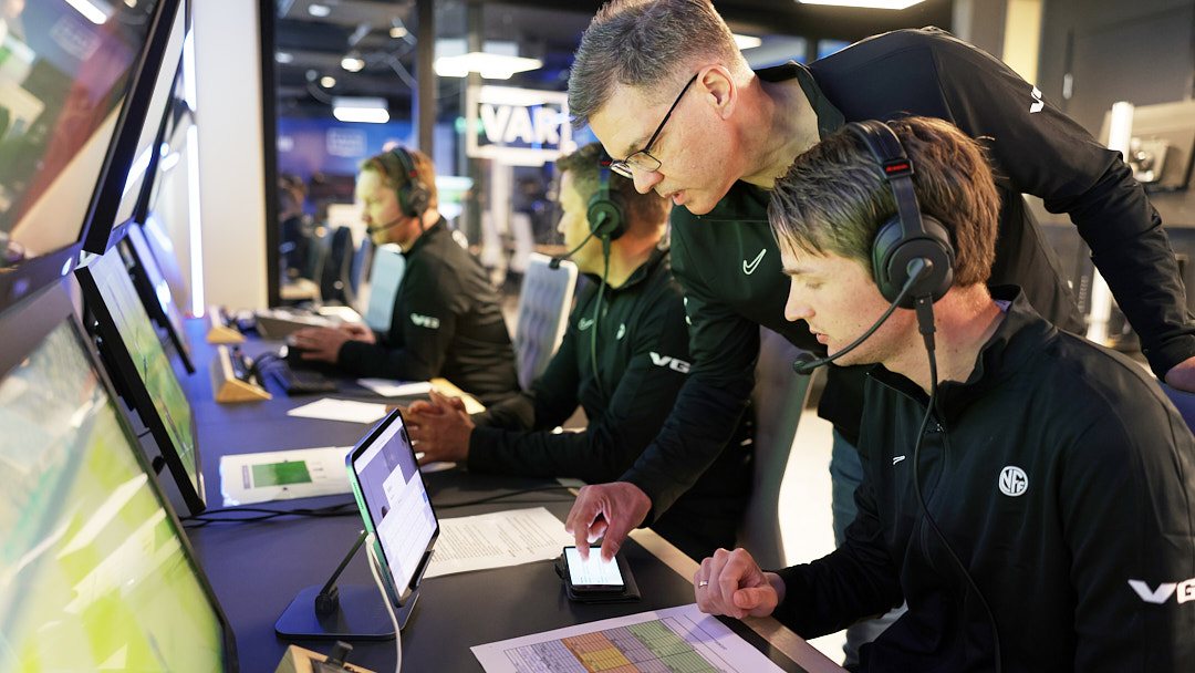 VAR-desk på H21